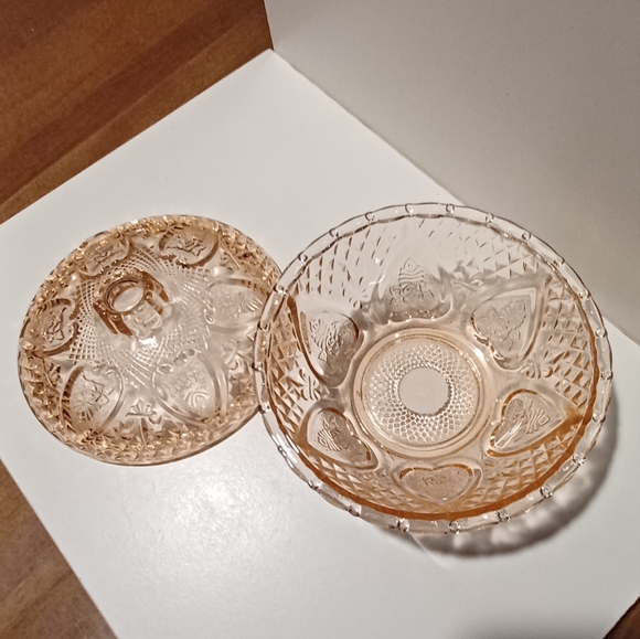 EUC Vintage Pink Covered Candy/Nut Dish - Picture 3 of 5